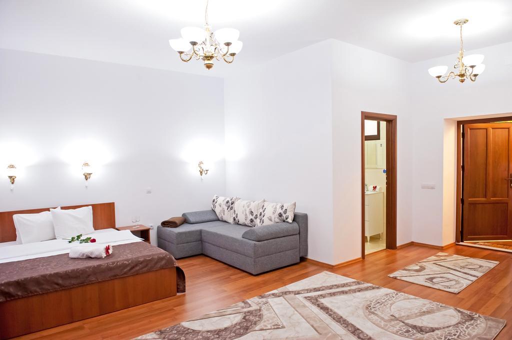 Cathedral Apartments Сибиу Номер фото