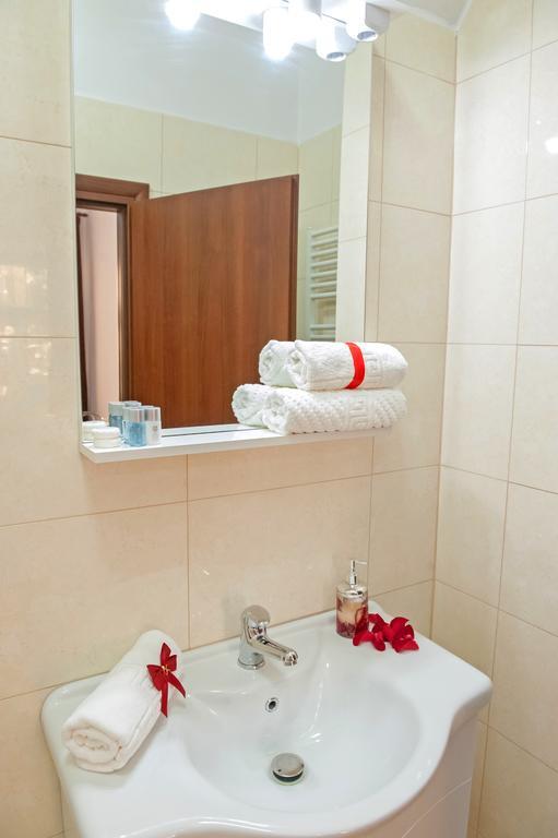 Cathedral Apartments Сибиу Номер фото